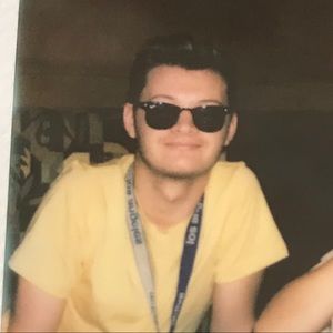 Meet your Posher, Nico